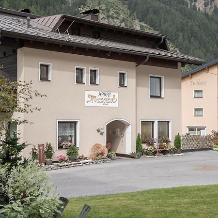 Haus Margret Bed and Breakfast Sankt Leonhard im Pitztal Buitenkant foto
