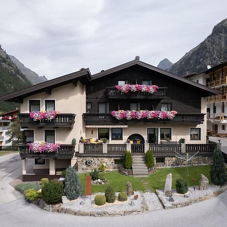 Haus Margret Bed and Breakfast Sankt Leonhard im Pitztal Buitenkant foto