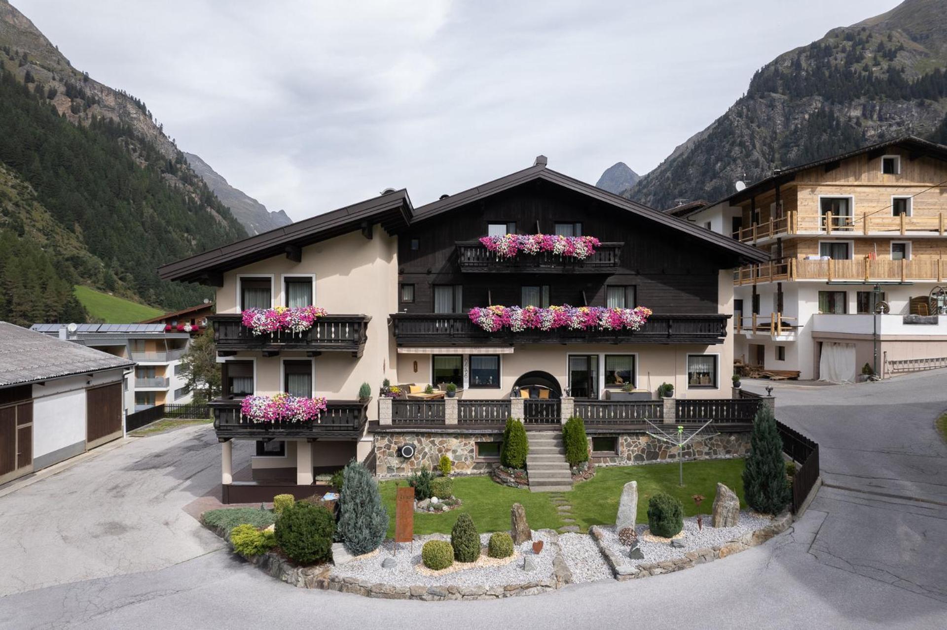Haus Margret Bed and Breakfast Sankt Leonhard im Pitztal Buitenkant foto