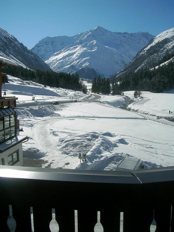 Haus Margret Bed and Breakfast Sankt Leonhard im Pitztal Buitenkant foto