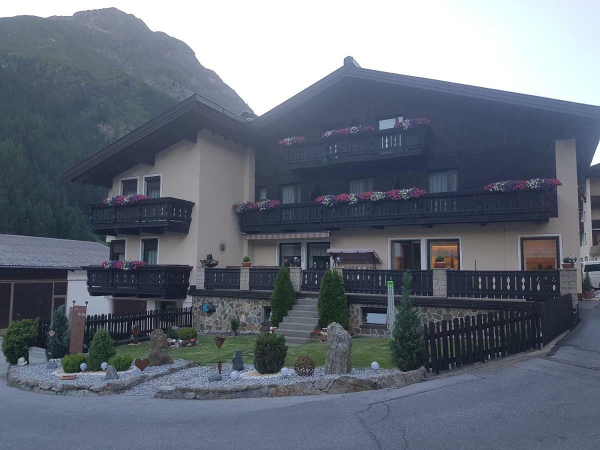 Haus Margret Bed and Breakfast Sankt Leonhard im Pitztal Buitenkant foto