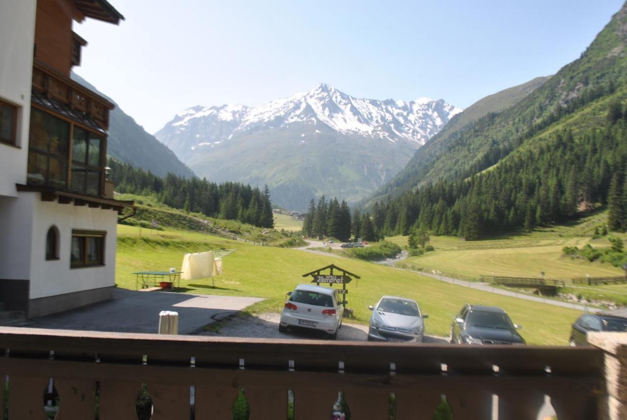 Haus Margret Bed and Breakfast Sankt Leonhard im Pitztal Buitenkant foto